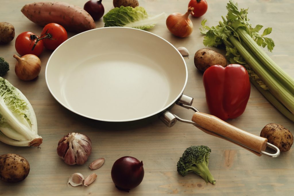 Sauté Pan vs Skillet vs Fry Pan