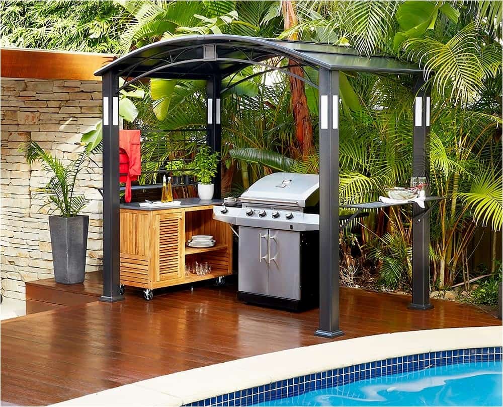 Exotic Outdoor Kitchen Design