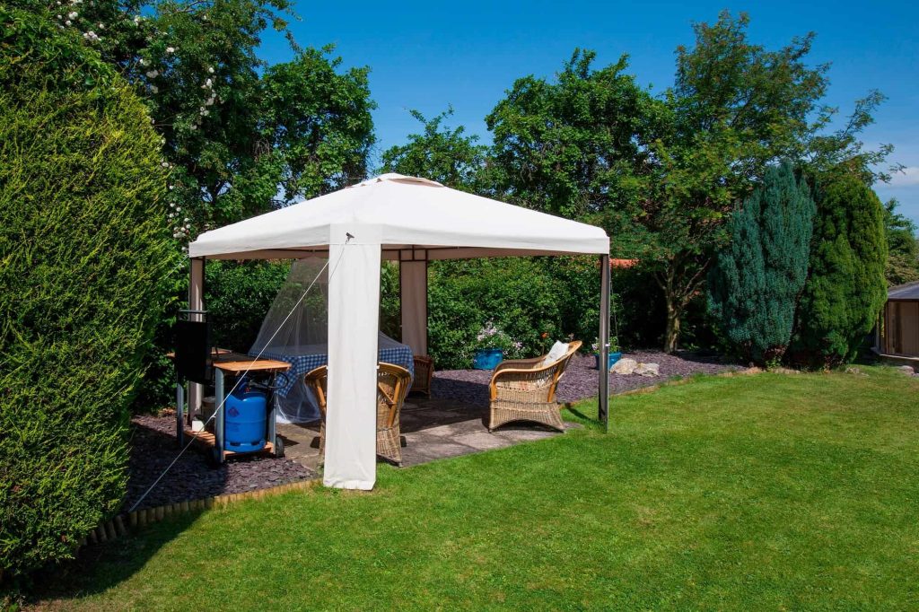 BBQ area and Gazebo