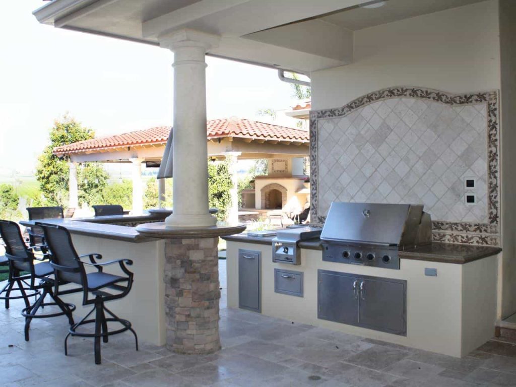 White Compact Kitchen Design