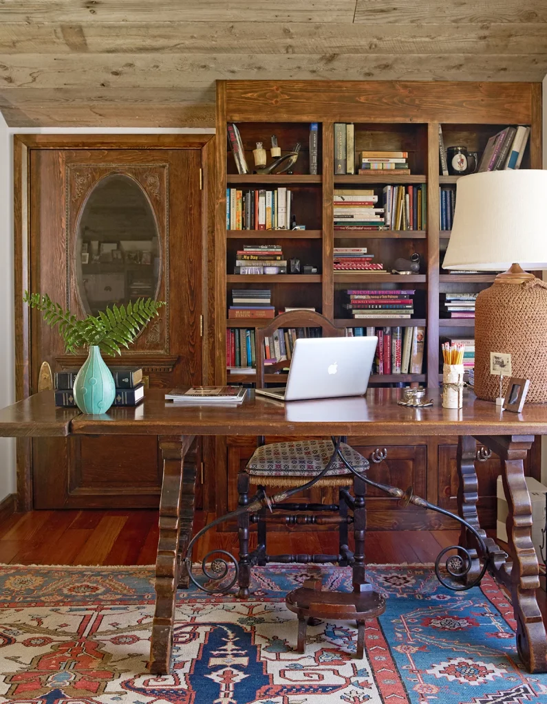 Country Style Home Office