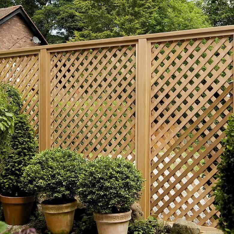 Lattice Fencing 