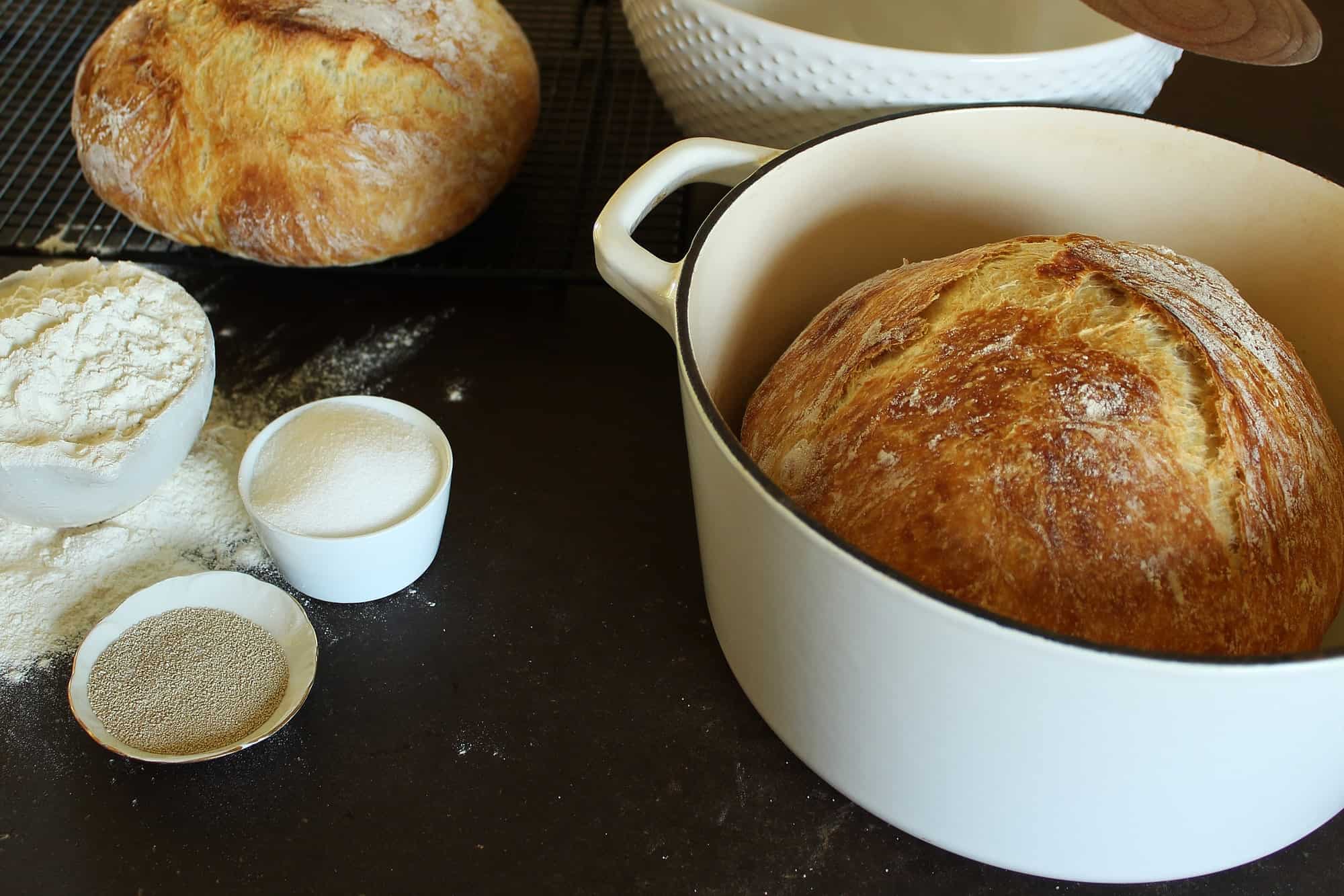 Bread Maker vs Dutch Oven