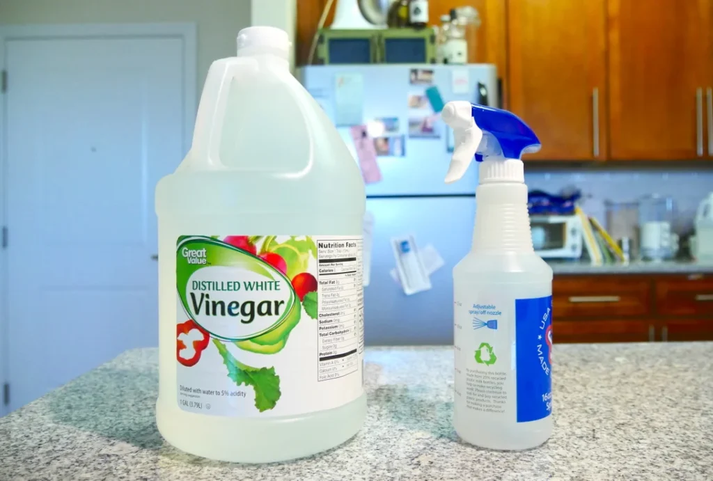 10 Ways To Use Distilled White Vinegar for Cooking