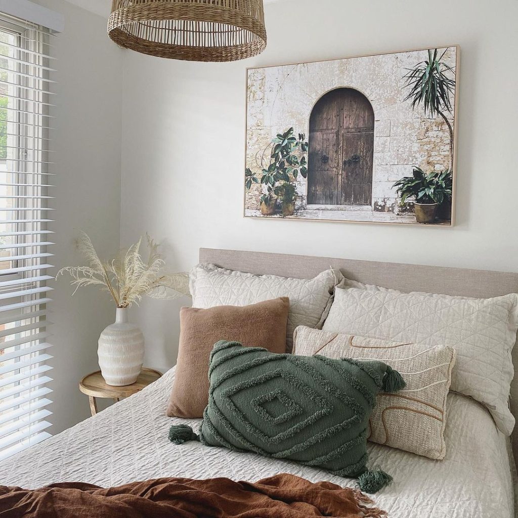 Warm Brown And Green Tone Bedroom Decor